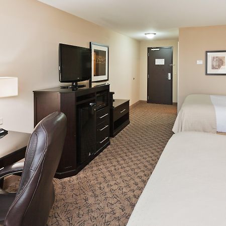 Holiday Inn Hotel & Suites Tulsa South By Ihg Exterior foto